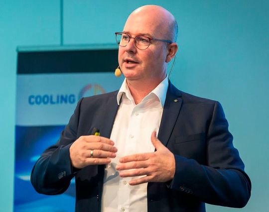 Simulationsexperte Tobias Best, Alpha Numerics: Die Cooling Days 2019 boten intensiven Austausch in Sachen Elektronikkühlung und Wärmemanagement. Simulationsexperte Tobias Best, Alpha Numerics: Die Cooling Days 2019 boten intensiven Austausch in Sachen Elektronikkühlung und Wärmemanagement.