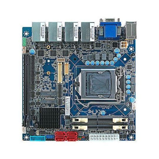 Mini-ITX Mainboard EMX-C246P: geeignet für den erweiterten Temperaturbereich Mini-ITX Mainboard EMX-C246P: geeignet für den erweiterten Temperaturbereich