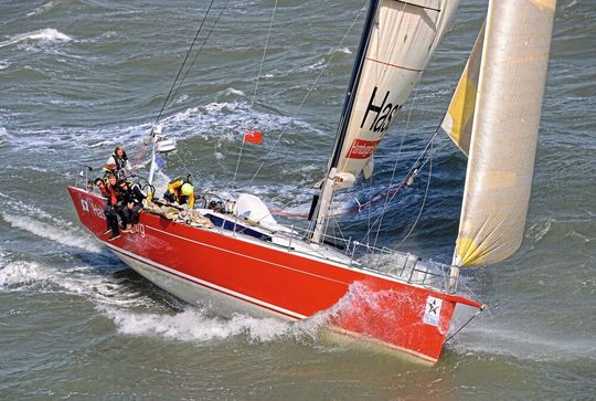 Die Segelyacht Haspa ist 52 Fuß lang (etwa 17 m) und lief 2009 vom Stapel. Vergangenen Winter wurde sie mit neuen Kabeln ausgerüstet. Die Segelyacht Haspa ist 52 Fuß lang (etwa 17 m) und lief 2009 vom Stapel. Vergangenen Winter wurde sie mit neuen Kabeln ausgerüstet.