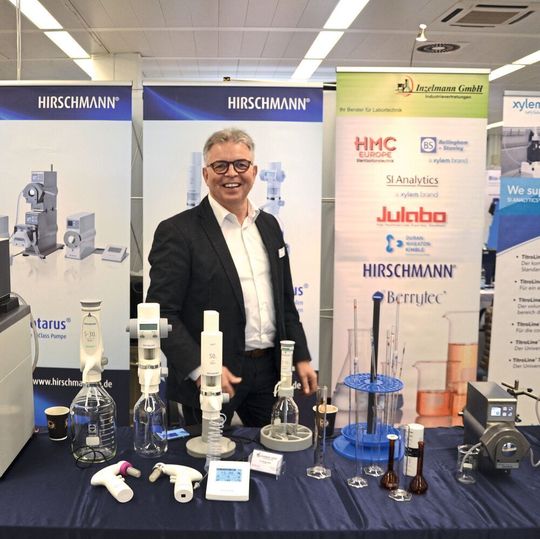 Manfred Zipf von Hirschmann Laborgeräte auf der Lab-Supply Hamburg 2019 Manfred Zipf von Hirschmann Laborgeräte auf der Lab-Supply Hamburg 2019