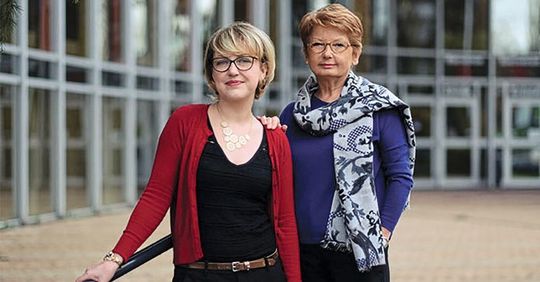 « Référence européenne, le salon Micronora est une source inépuisable d’innovations et de solutions microtechniques hors normes pour tous les marchés » affirme Sandra Liardon (à g.) qui succède à Michèle Blondeau à la direction du salon Micronora. « Référence européenne, le salon Micronora est une source inépuisable d’innovations et de solutions microtechniques hors normes pour tous les marchés » affirme Sandra Liardon (à g.) qui succède à Michèle Blondeau à la direction du salon Micronora.