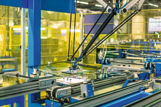 Bild 1: Zunehmender Wettbewerb, bedingt durch die Globalisierung und ergonomisch ungünstige Arbeitsplätze – für diese beiden Probleme bietet der Einsatz von Robotersystemen Lösungen. Bild 1: Zunehmender Wettbewerb, bedingt durch die Globalisierung und ergonomisch ungünstige Arbeitsplätze – für diese beiden Probleme bietet der Einsatz von Robotersystemen Lösungen.