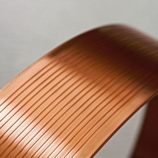 Das ist das gefräste Profilband für die neueste Anwendung dieser Halbzeuge – Hochleistungs-LEDs, sagt Profiltech. Das ist das gefräste Profilband für die neueste Anwendung dieser Halbzeuge – Hochleistungs-LEDs, sagt Profiltech.