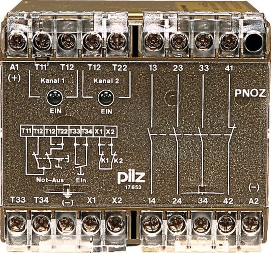 1987 brachte Pilz das Sicherheitsschaltgerät Pnoz auf den Markt. Mit erstmals wiederholbaren und zugleich stabilen Sicherheitseigenschaften übertraf es bisherige Sicherheitsschaltungen deutlich. 1987 brachte Pilz das Sicherheitsschaltgerät Pnoz auf den Markt. Mit erstmals wiederholbaren und zugleich stabilen Sicherheitseigenschaften übertraf es bisherige Sicherheitsschaltungen deutlich.