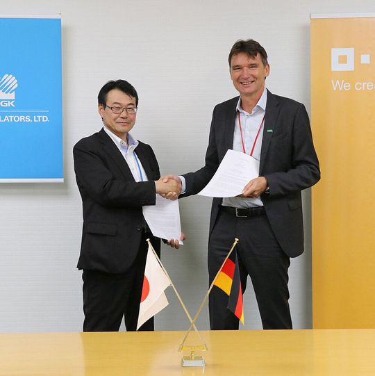 BASF und NGK entwickeln gemeinsam die nächste Generation von Natrium-Schwefel-Batterien. BASF und NGK entwickeln gemeinsam die nächste Generation von Natrium-Schwefel-Batterien.
