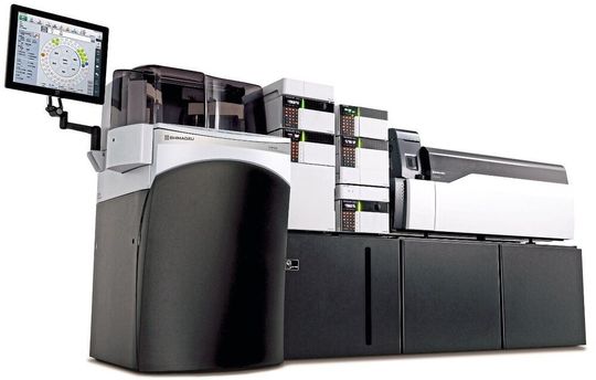 Das vollautomatisiertes Probenvorbereitungsmodul CLAM-2030 für die LC-MS ist kompatibel mit der leistungsstarken Triple-Quadrupol-LCMS-Serie von Shimadzu, den Lösungen LCMS-8040, LCMS-8045, LCMS-8050 und LCMS-8060 (Bild). Das vollautomatisiertes Probenvorbereitungsmodul CLAM-2030 für die LC-MS ist kompatibel mit der leistungsstarken Triple-Quadrupol-LCMS-Serie von Shimadzu, den Lösungen LCMS-8040, LCMS-8045, LCMS-8050 und LCMS-8060 (Bild).