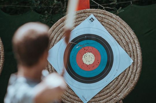 Um maximale Verhandlungsresultate zu erzielen, benötigen Verhandler gute Kenntnisse in Verhandlungstechniken und deren psychologischen Wirkungen. Um maximale Verhandlungsresultate zu erzielen, benötigen Verhandler gute Kenntnisse in Verhandlungstechniken und deren psychologischen Wirkungen.
