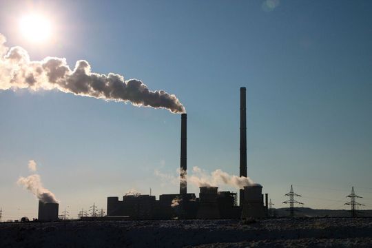 Der Spezialchemie-Konzern Lanxess will bis 2040 klimaneutral werden. (Symbolbild) Der Spezialchemie-Konzern Lanxess will bis 2040 klimaneutral werden. (Symbolbild)