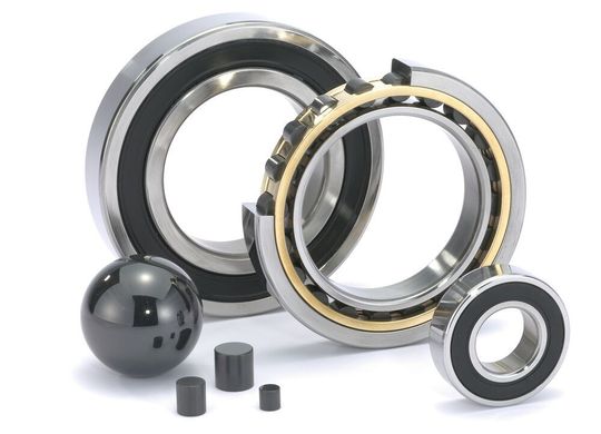 Mit dem SKF-Lagermodul hat ein Maschinenkonstrukteur direkten Zugriff auf das Herz von SKF. Als Ergebnis wird die Prognose der Lagerlebensdauer realitätsnäher, insbesondere bei Lagern vom Typ SKF Explorer sowie bei Hybridlagern (im Bild).