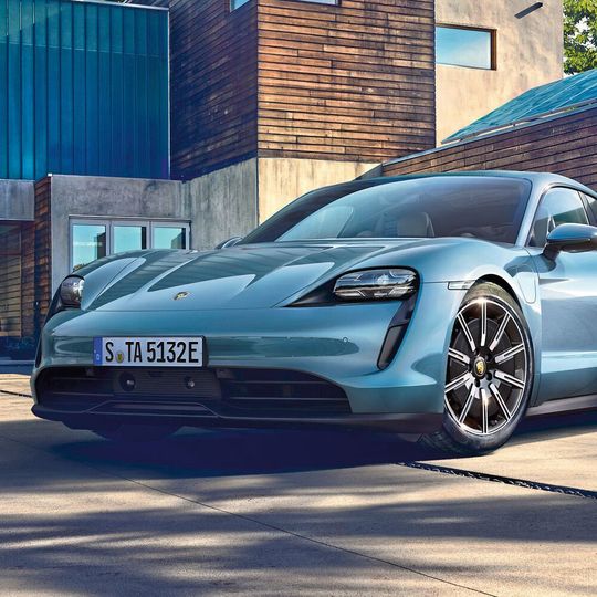 Porsche kann den Taycan nicht so schnell wie gedacht ausliefern. Porsche kann den Taycan nicht so schnell wie gedacht ausliefern.