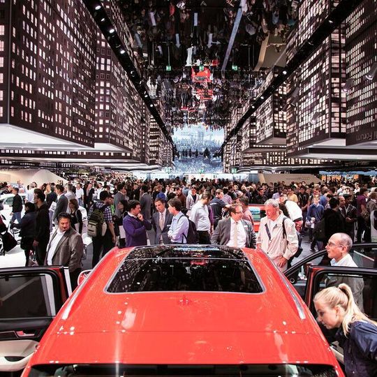 Bild von der IAA 2013: Künftig findet die Messe in München statt. Bild von der IAA 2013: Künftig findet die Messe in München statt.