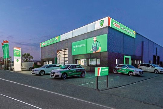 Beim 2018 gestarteten Full-Service-Konzept von Castrol griffen Werkstätten bislang nicht zu. Hingegen kommt das kleinere Co-Branding-Konzept „Castrol Service“ gut an. Beim 2018 gestarteten Full-Service-Konzept von Castrol griffen Werkstätten bislang nicht zu. Hingegen kommt das kleinere Co-Branding-Konzept „Castrol Service“ gut an.