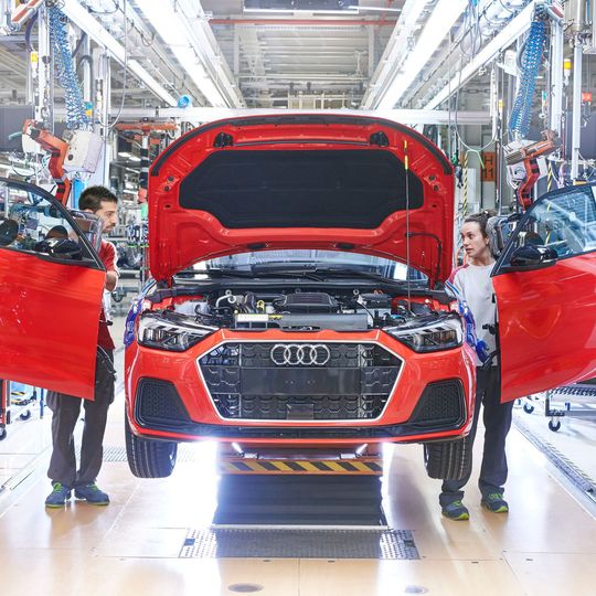 Audi will die eigene Personalstruktur verschlanken. Audi will die eigene Personalstruktur verschlanken.