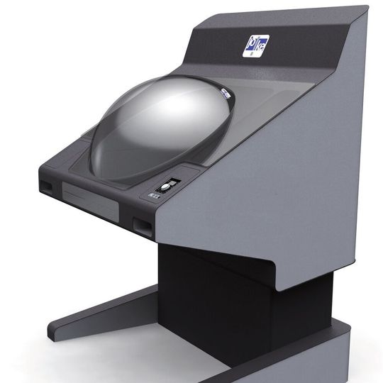 Managing Director Udo Fielenbach is delighted with the result: “There is no other product of its kinds that offers this high level of flexibility, protection and ergonomics”. Managing Director Udo Fielenbach is delighted with the result: “There is no other product of its kinds that offers this high level of flexibility, protection and ergonomics”.