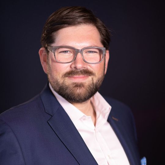 Eric Gitter, Cloud-Chef bei Ingram Micro, möchte für Partner den Übergang vom On-Premises- zum Cloud-Geschäft vereinfachen. Eric Gitter, Cloud-Chef bei Ingram Micro, möchte für Partner den Übergang vom On-Premises- zum Cloud-Geschäft vereinfachen.
