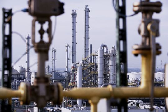 Die Entwickler von Evonik arbeiten an Lösungen für mechanisches sowie chemisches Recycling von Kunststoffen. Die Entwickler von Evonik arbeiten an Lösungen für mechanisches sowie chemisches Recycling von Kunststoffen.