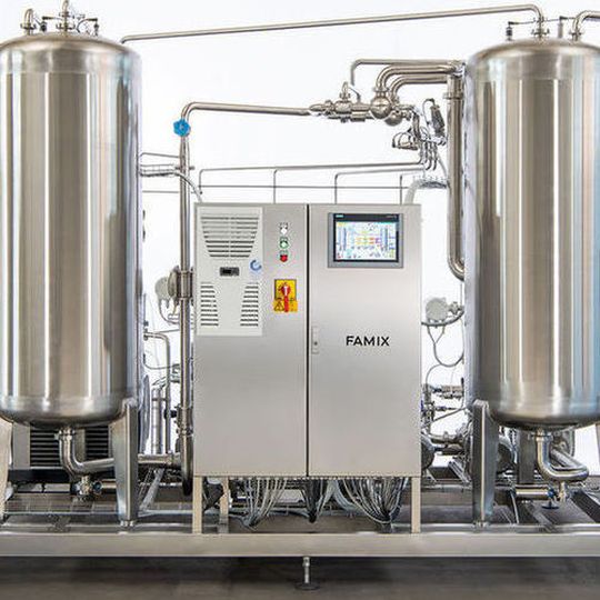 Illustrating Sine pump capabilities, Watson-Marlow’s stand at Brau Beviale featured the mixer Famix Turbo Digi by Famix Maschinenbau. Illustrating Sine pump capabilities, Watson-Marlow’s stand at Brau Beviale featured the mixer Famix Turbo Digi by Famix Maschinenbau.