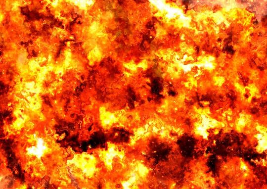 13 hours after the first explosion at the TCP plant in Port Neches, a second explosion shook the Texas community. (Symbolic Image) 13 hours after the first explosion at the TCP plant in Port Neches, a second explosion shook the Texas community. (Symbolic Image)