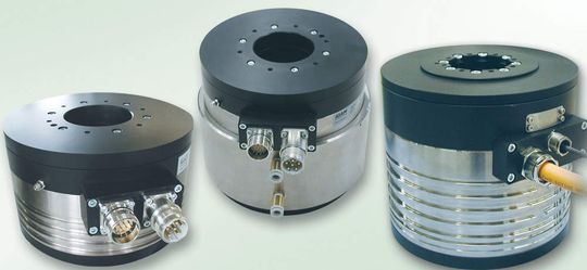 Bei der Entwicklung des Matrix-Konzeptes der Drehtischantriebe wurde besonderer Wert auf hohe zulässige Kippmomente sowie hohe Tragfähigkeit, Steifigkeit, Genauigkeit und Dynamik gelegt. Bild: Idam Bei der Entwicklung des Matrix-Konzeptes der Drehtischantriebe wurde besonderer Wert auf hohe zulässige Kippmomente sowie hohe Tragfähigkeit, Steifigkeit, Genauigkeit und Dynamik gelegt. Bild: Idam