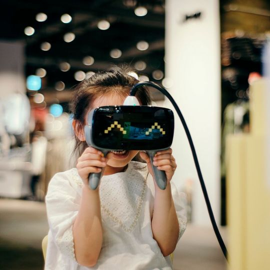 Augmented Reality and virtual reality have already arrived in mechanical and plant engineering. Augmented Reality and virtual reality have already arrived in mechanical and plant engineering.