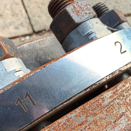 Das Kennzeichnungssystem Flange Fix gibt die Montagereihenfolge der Flanschverbindungen an. Das Kennzeichnungssystem Flange Fix gibt die Montagereihenfolge der Flanschverbindungen an.