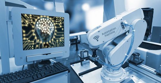 Die Automatisierung von Fertigungsprozessen ist bereits im Gange. Die nächste Stufe ist der autonome Betrieb, der mithilfe von Künstlicher Intelligenz realisiert werden kann. Die Automatisierung von Fertigungsprozessen ist bereits im Gange. Die nächste Stufe ist der autonome Betrieb, der mithilfe von Künstlicher Intelligenz realisiert werden kann.