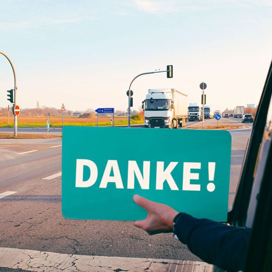 Der Verein „Die Transportbotschafter“ fordern mehr Wertschätzung für Lkw-Fahrer und die Logistikbranche allgemein. Der Verein „Die Transportbotschafter“ fordern mehr Wertschätzung für Lkw-Fahrer und die Logistikbranche allgemein.