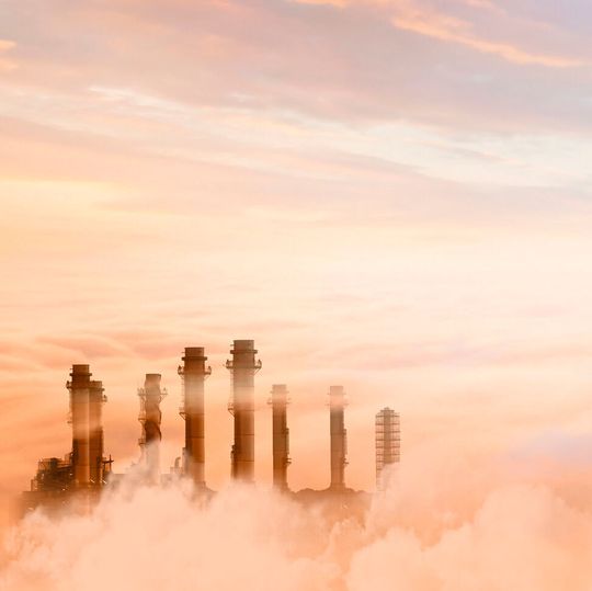 Die Zukunft der Chemieindustrie beginnt jetzt – und die Nebel um die Welt der Chemie im Jahr 2050 lichten sich. Die Zukunft der Chemieindustrie beginnt jetzt – und die Nebel um die Welt der Chemie im Jahr 2050 lichten sich.