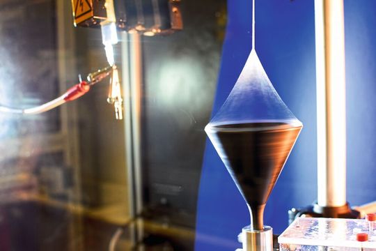 Elektrospinnen einer multifibrillaren Polyacrylnitrilfaser Elektrospinnen einer multifibrillaren Polyacrylnitrilfaser