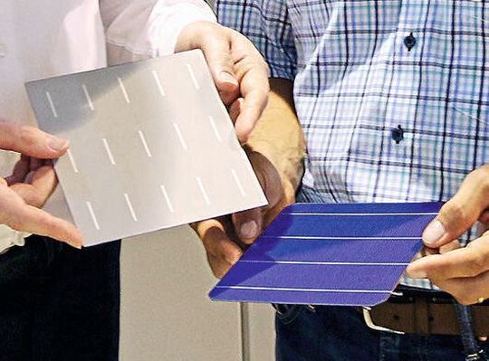 Teamtechnik zeigte auf der Intersolar 2019 ein neues Verfahren, das sensible HJT-Zellen prozesssicher verklebt.