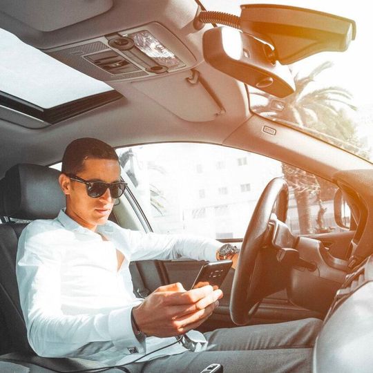Die stärkste Ablenkung insgesamt geht vom Smartphone aus. Die stärkste Ablenkung insgesamt geht vom Smartphone aus.