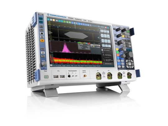 Ab Januar bei dataTec: Das Oszilloskop R&S RTO2000 ist ein echtzeitfähiges Multi-Domain-Messgerät. Ab Januar bei dataTec: Das Oszilloskop R&S RTO2000 ist ein echtzeitfähiges Multi-Domain-Messgerät.
