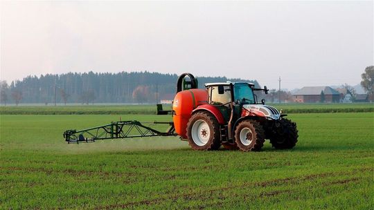 Glyphosat zählt weltweit zu den meistgenutzten Herbiziden – und wird gleichzeitig kontrovers diskutiert. (Symbolbild) Glyphosat zählt weltweit zu den meistgenutzten Herbiziden – und wird gleichzeitig kontrovers diskutiert. (Symbolbild)