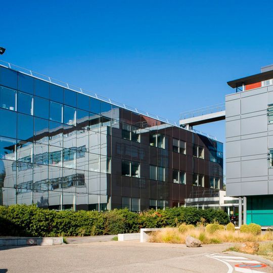 At Evotec (France), approximately 350 employees work across the disciplines of Chemistry, Biology, DMPK, Research Informatics, Compound Management and High-throughput screening. At Evotec (France), approximately 350 employees work across the disciplines of Chemistry, Biology, DMPK, Research Informatics, Compound Management and High-throughput screening.