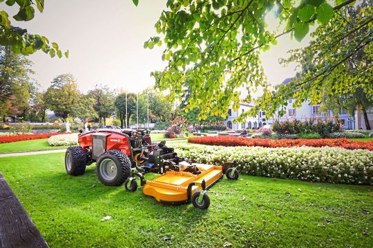 Hier ein Sichelmäher. Hier ein Sichelmäher.