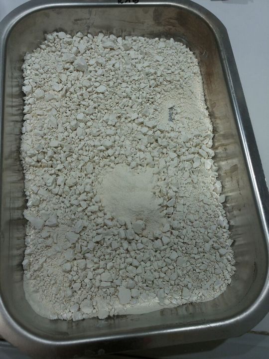 Recyceltes Phosphat aus Klärschlammasche, gewonnen mit dem P-bac-Verfahren. Recyceltes Phosphat aus Klärschlammasche, gewonnen mit dem P-bac-Verfahren.