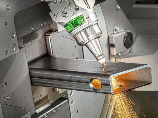 In Italien müssen sich die Hersteller von Werkzeugmaschinen, Robotik und Automation auf eine schwächere Entwicklung einstellen. In Italien müssen sich die Hersteller von Werkzeugmaschinen, Robotik und Automation auf eine schwächere Entwicklung einstellen.