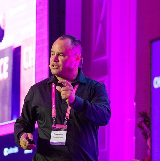 Der Autor: Yoav Barel ist Chatbot-Experte sowie Gründer und CEO der internationalen Konferenzreihe Chatbot Summit & Voice Summit Der Autor: Yoav Barel ist Chatbot-Experte sowie Gründer und CEO der internationalen Konferenzreihe Chatbot Summit & Voice Summit