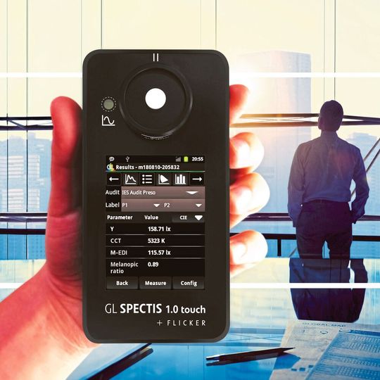 Mit GL Spectis 1.0 Touch + Flicker von GL Optic lässt sich der Einfluss der Beleuchtung auf den Menschen berechnen. Mit GL Spectis 1.0 Touch + Flicker von GL Optic lässt sich der Einfluss der Beleuchtung auf den Menschen berechnen.