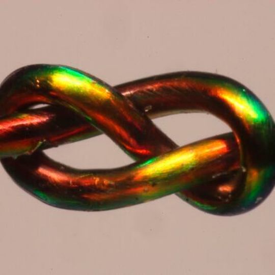 With the help of color-changing fibers, MIT researchers develop a mathematical model to predict a knot’s stability. With the help of color-changing fibers, MIT researchers develop a mathematical model to predict a knot’s stability.