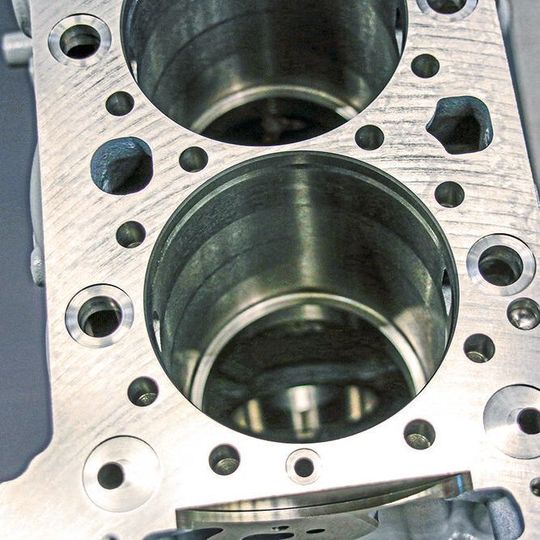 Highly precise machining of truck engine cylinder bores