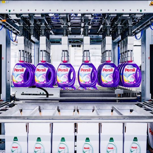 Die vernetzte Waschmittelproduktion hat Henkel einen Platz im Global Lighthouse Network verschafft. Die vernetzte Waschmittelproduktion hat Henkel einen Platz im Global Lighthouse Network verschafft.