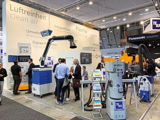 Teka war im Rückblick auf 2019 unter anderem auf der Blechexpo mit einem Stand präsent. Teka war im Rückblick auf 2019 unter anderem auf der Blechexpo mit einem Stand präsent.