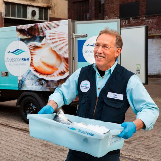 Deutsche See liefert seinen Fisch an rund 35.000 Kunden. Deutsche See liefert seinen Fisch an rund 35.000 Kunden.