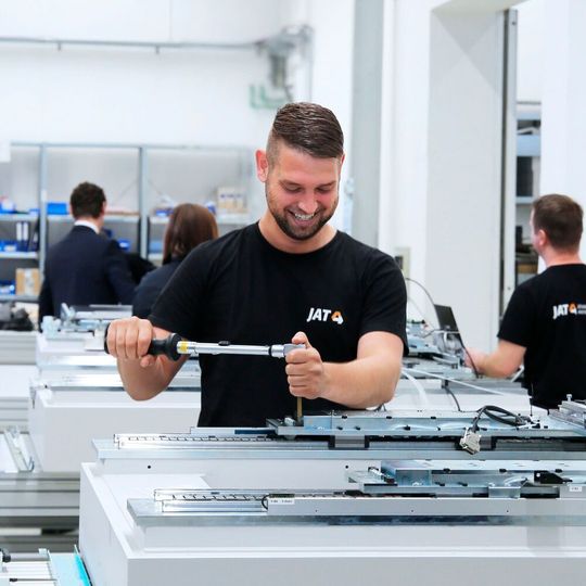 The Jena-based experts develop and produce tailor-made drive systems for machine builders. The 2020 Düsseldorf Innovation Forum will feature extensive information on customer-specific servo drive technology and mechatronic systems. The Jena-based experts develop and produce tailor-made drive systems for machine builders. The 2020 Düsseldorf Innovation Forum will feature extensive information on customer-specific servo drive technology and mechatronic systems.