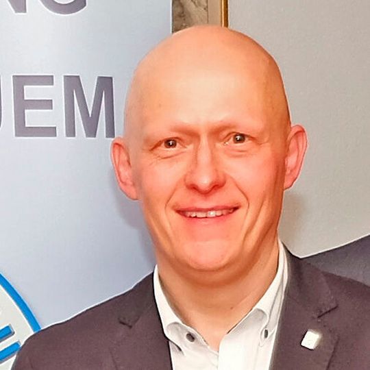 Neuer Obermeister der Kfz-Innung Daun-Prüm: Stefan Brodel. Neuer Obermeister der Kfz-Innung Daun-Prüm: Stefan Brodel.