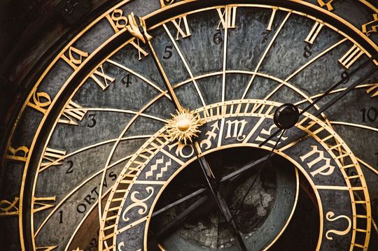 Des conférenciers sur le thème de « L'horlogerie centrée client » sont priés de s'annoncer à la SSC pour faire entendre leurs exposés. Des conférenciers sur le thème de « L'horlogerie centrée client » sont priés de s'annoncer à la SSC pour faire entendre leurs exposés.