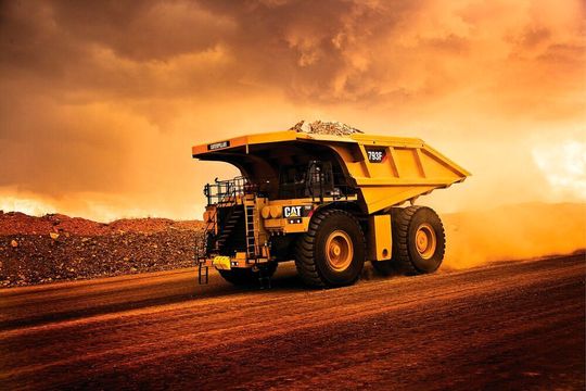 Das digitale Geschäft von Caterpillar treibt hauptsächlich das Angebot Cat Connect voran – ein Portfolio an Lösungen, das die Daten der angebundenen Maschinen mit vernetzten Technologien und Services zusammenbringt. Das digitale Geschäft von Caterpillar treibt hauptsächlich das Angebot Cat Connect voran – ein Portfolio an Lösungen, das die Daten der angebundenen Maschinen mit vernetzten Technologien und Services zusammenbringt.