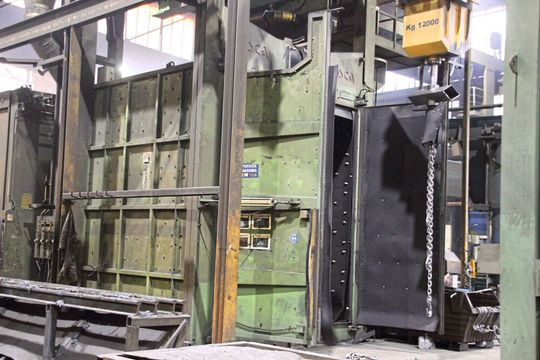 Auch nach 20 Jahren noch gut genug für einen Retrofit: die Strahlanlage bei Stadler Stahlguss. Auch nach 20 Jahren noch gut genug für einen Retrofit: die Strahlanlage bei Stadler Stahlguss.