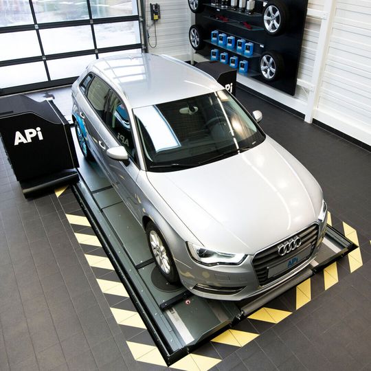 Der API-Annahmestand findet sich in vielen Direktannahmen führender Autohäuser. Der API-Annahmestand findet sich in vielen Direktannahmen führender Autohäuser.